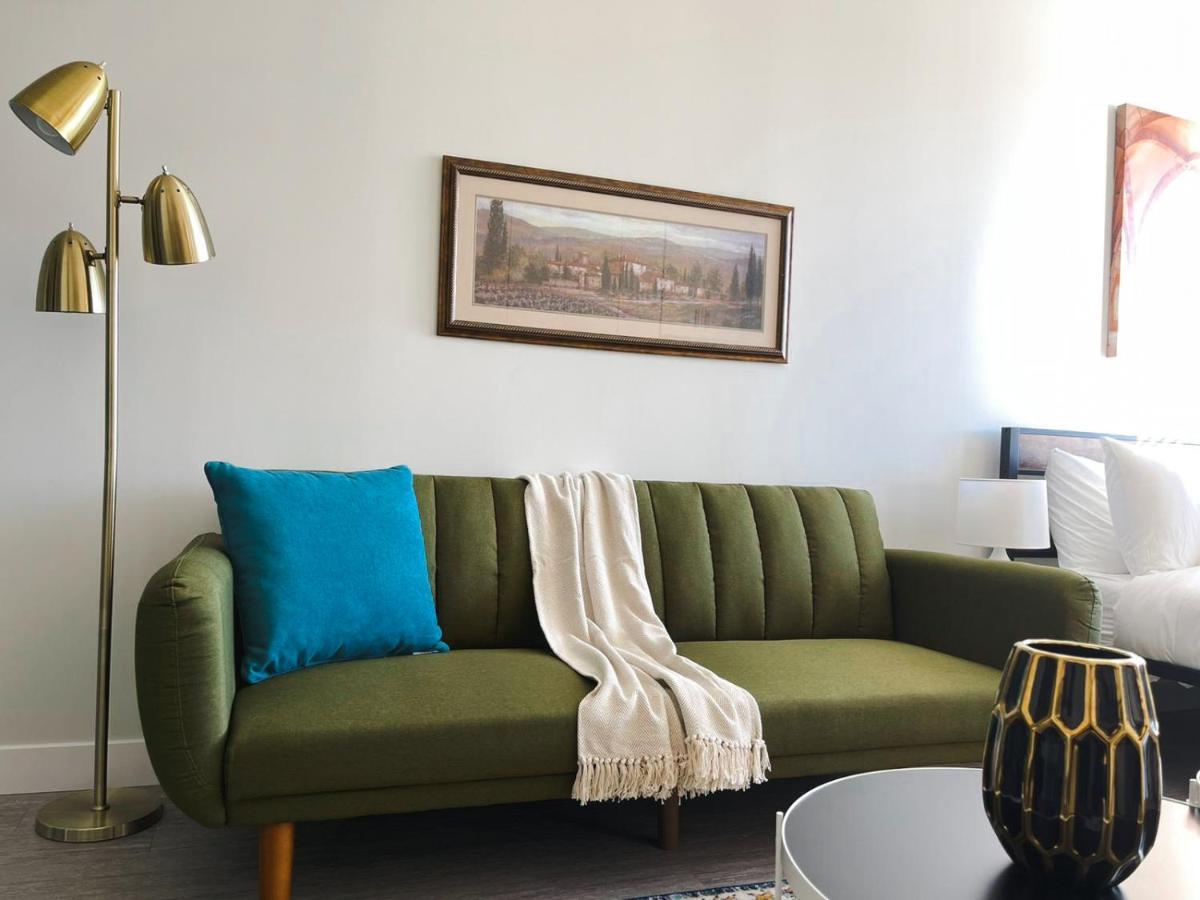 Sleepover Studio Apartments Des Moines Dış mekan fotoğraf