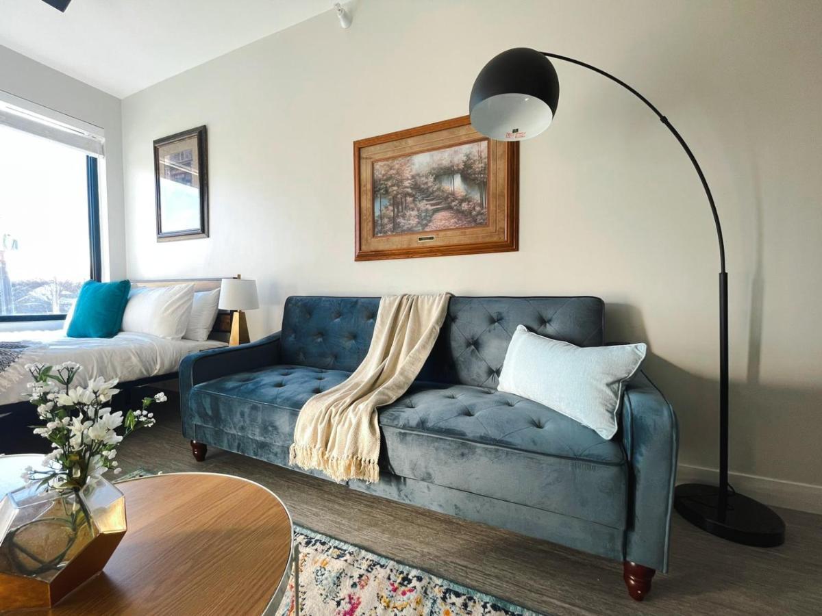 Sleepover Studio Apartments Des Moines Dış mekan fotoğraf