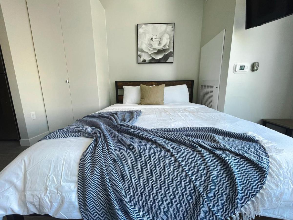 Sleepover Studio Apartments Des Moines Dış mekan fotoğraf