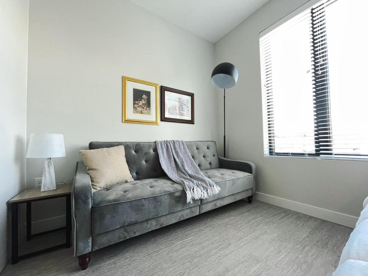 Sleepover Studio Apartments Des Moines Dış mekan fotoğraf