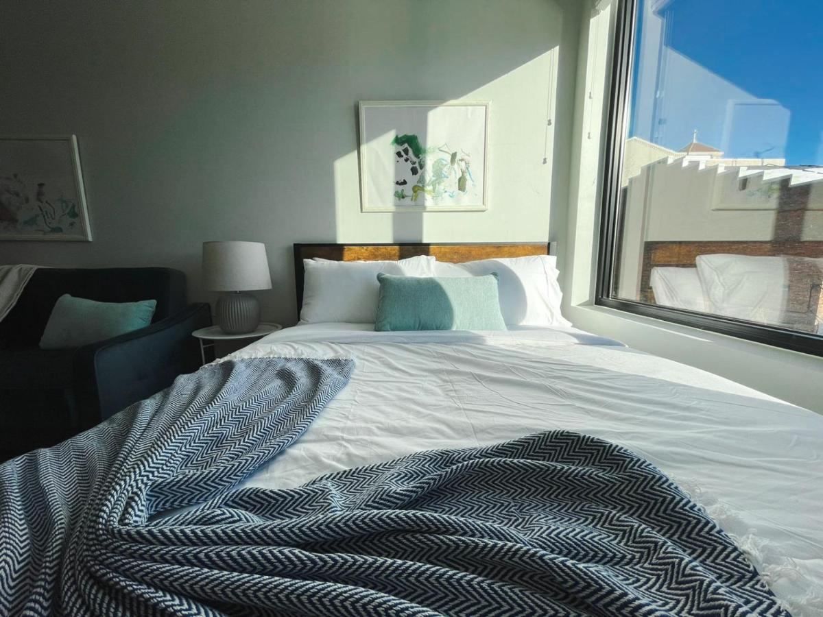 Sleepover Studio Apartments Des Moines Dış mekan fotoğraf